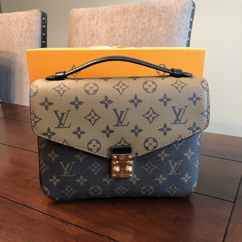 New crossbody bag.
